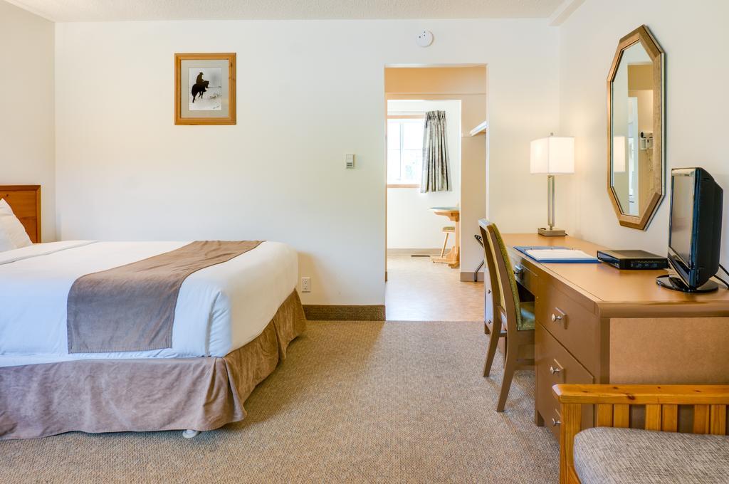 קאנמור Rocky Mountain Ski Lodge מראה חיצוני תמונה