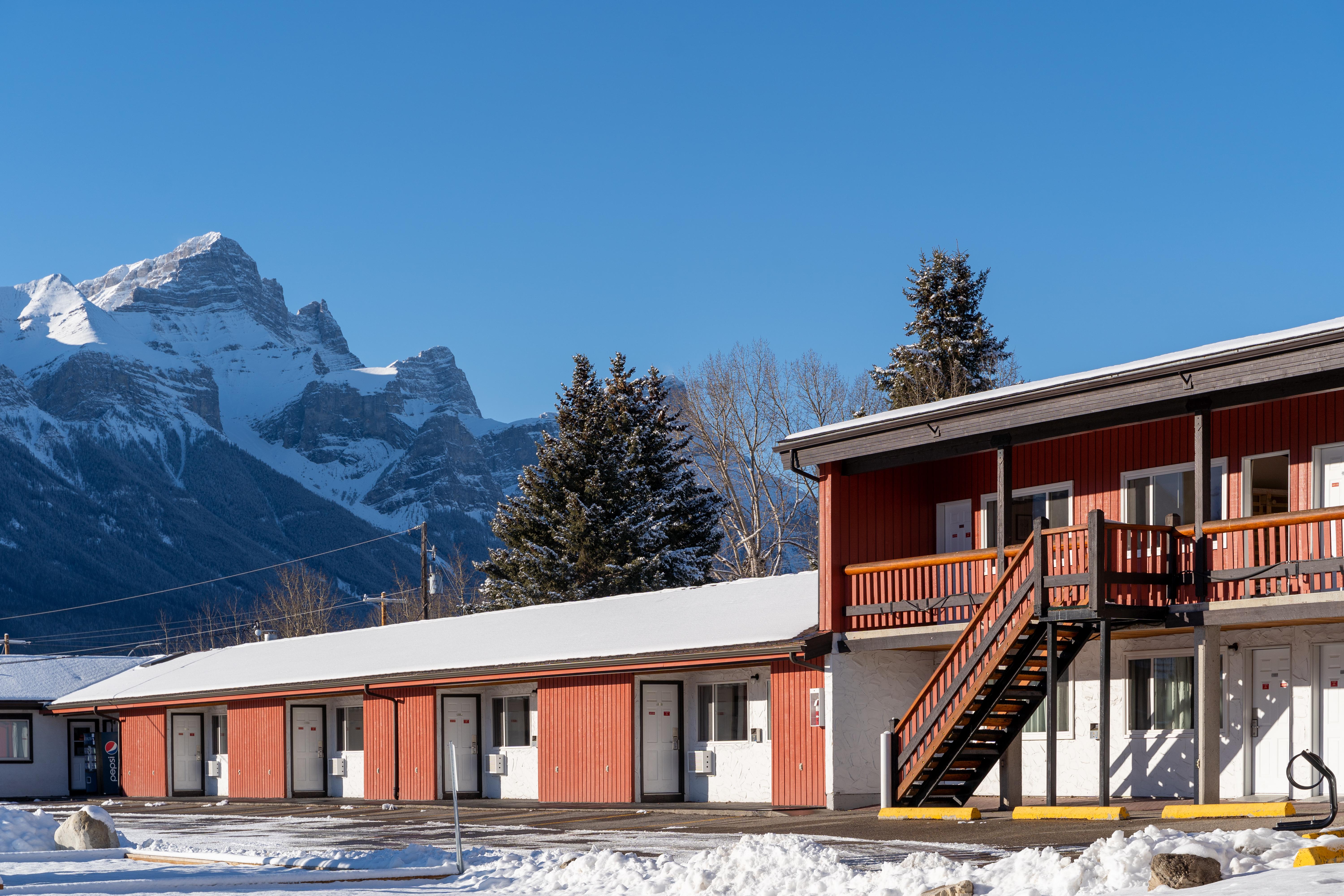 קאנמור Rocky Mountain Ski Lodge מראה חיצוני תמונה