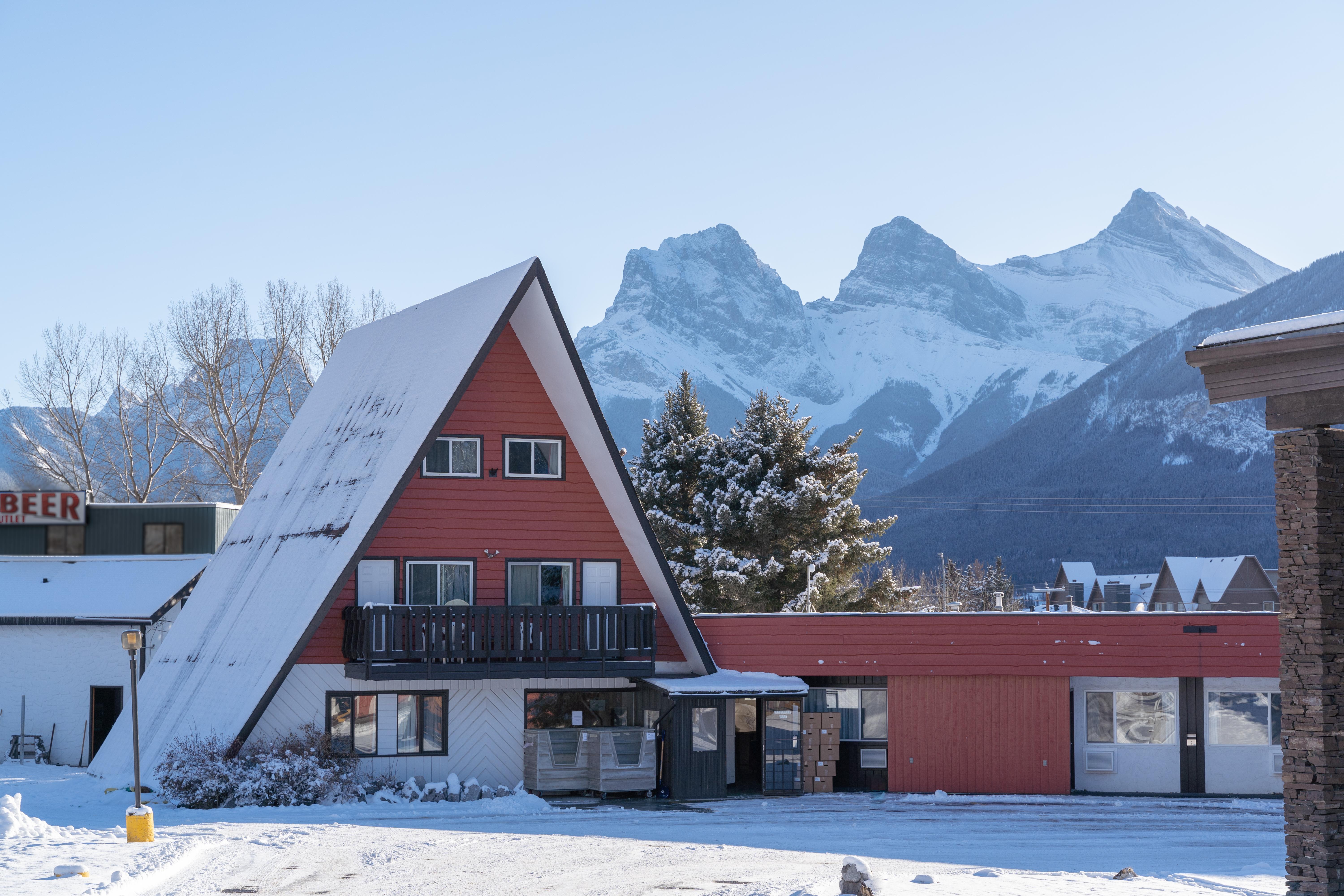 קאנמור Rocky Mountain Ski Lodge מראה חיצוני תמונה