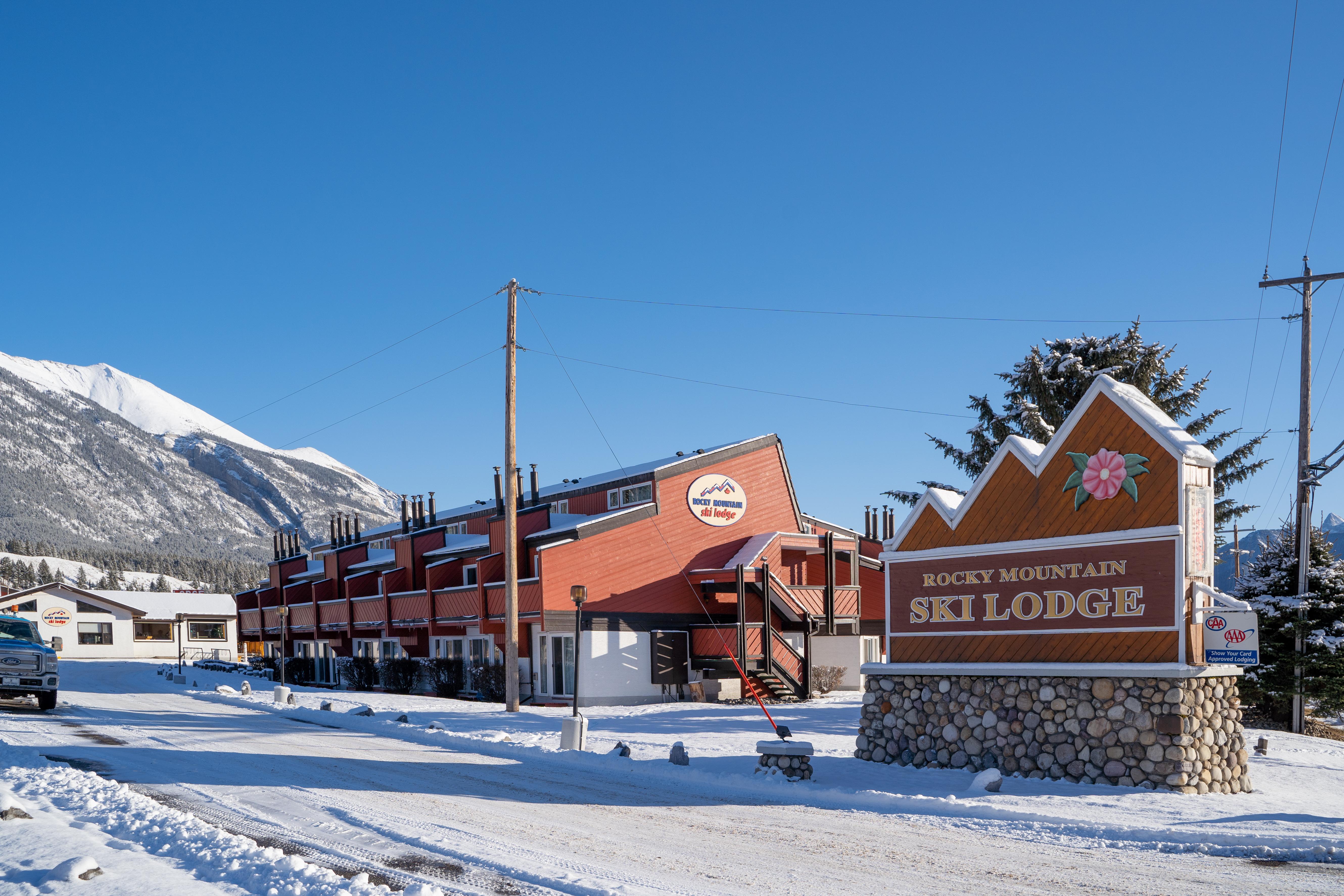 קאנמור Rocky Mountain Ski Lodge מראה חיצוני תמונה