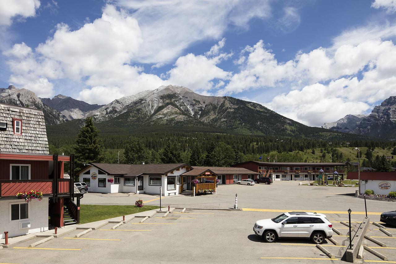 קאנמור Rocky Mountain Ski Lodge מראה חיצוני תמונה